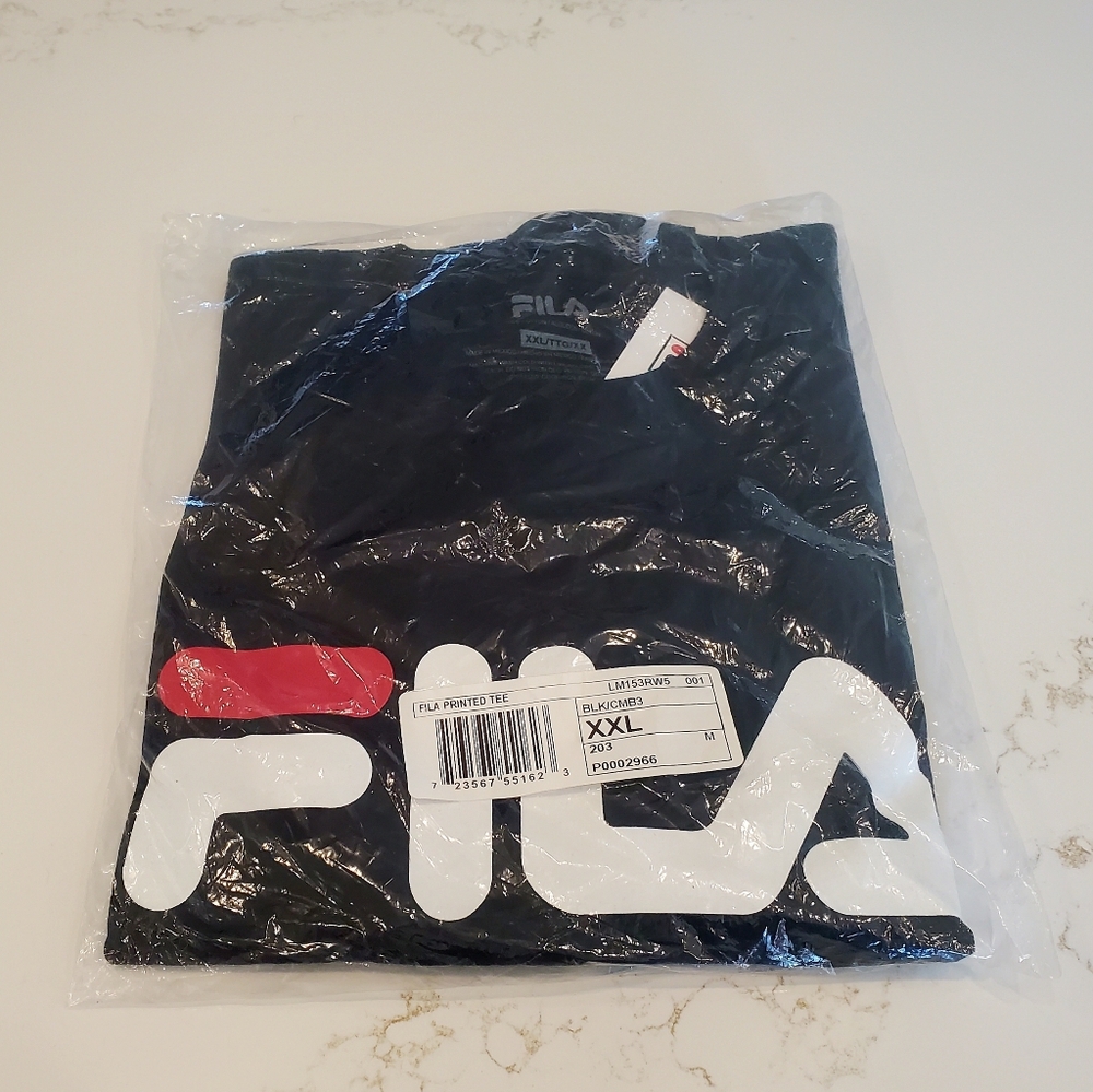 🆕️ Brand NEW Black FILA T-Shirt - Picture 3 of 7